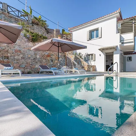 Soultani Villa *